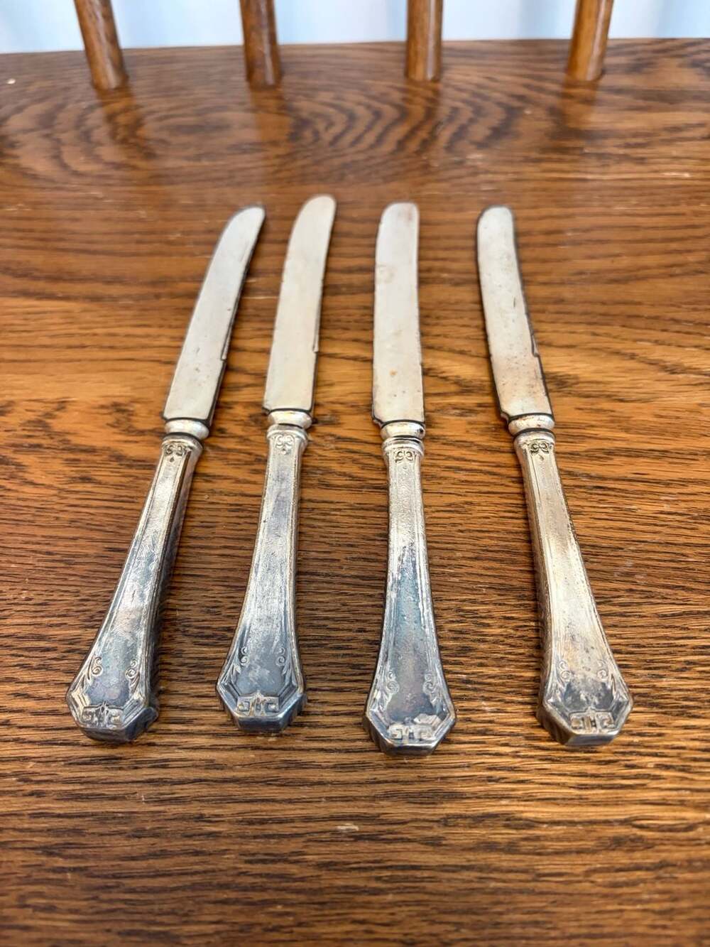 Vintage Silver Plated Dinner Knives Set of 4 Embossed Handles